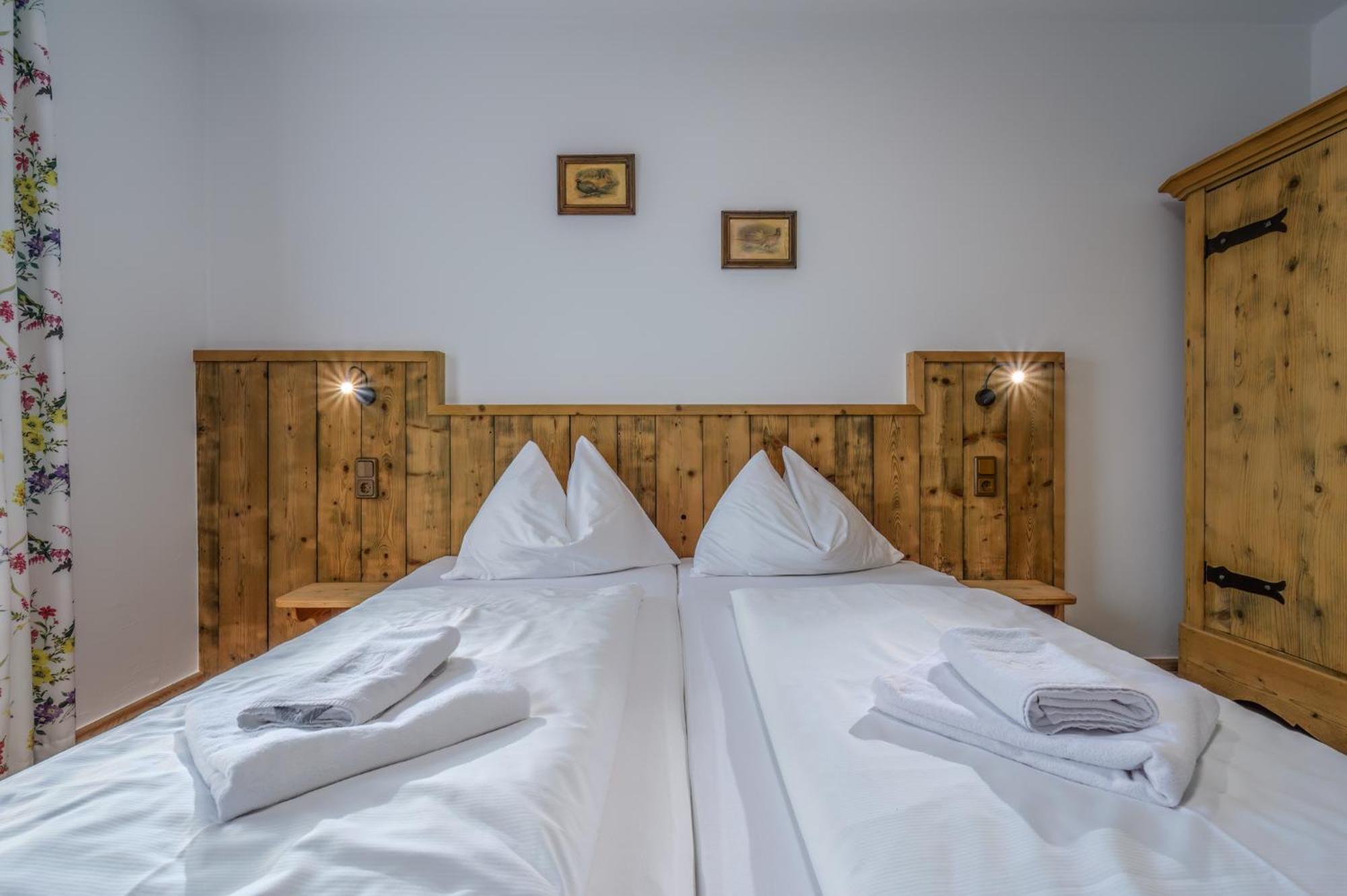 Das Eulersberg Apartments & Chalets 웨르펜웽 객실 사진