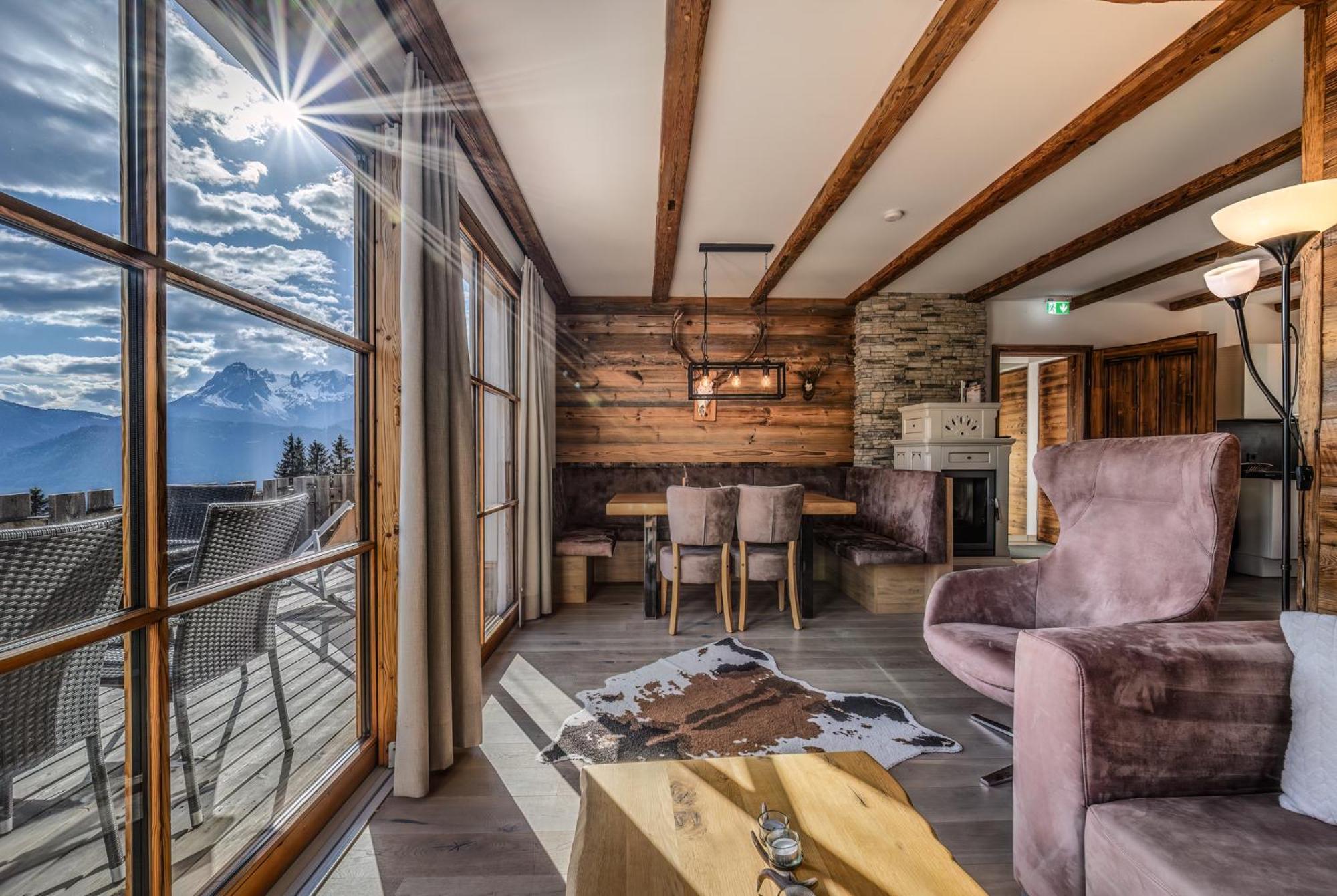 Das Eulersberg Apartments & Chalets 웨르펜웽 객실 사진