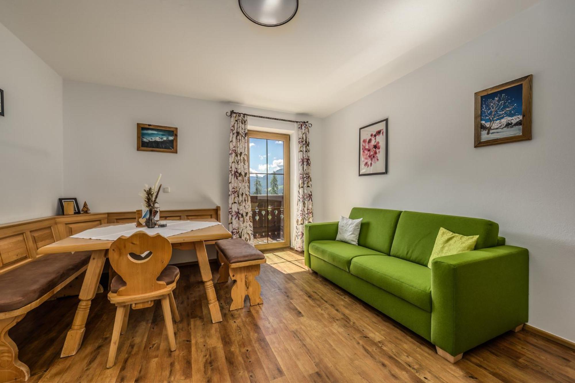 Das Eulersberg Apartments & Chalets 웨르펜웽 외부 사진