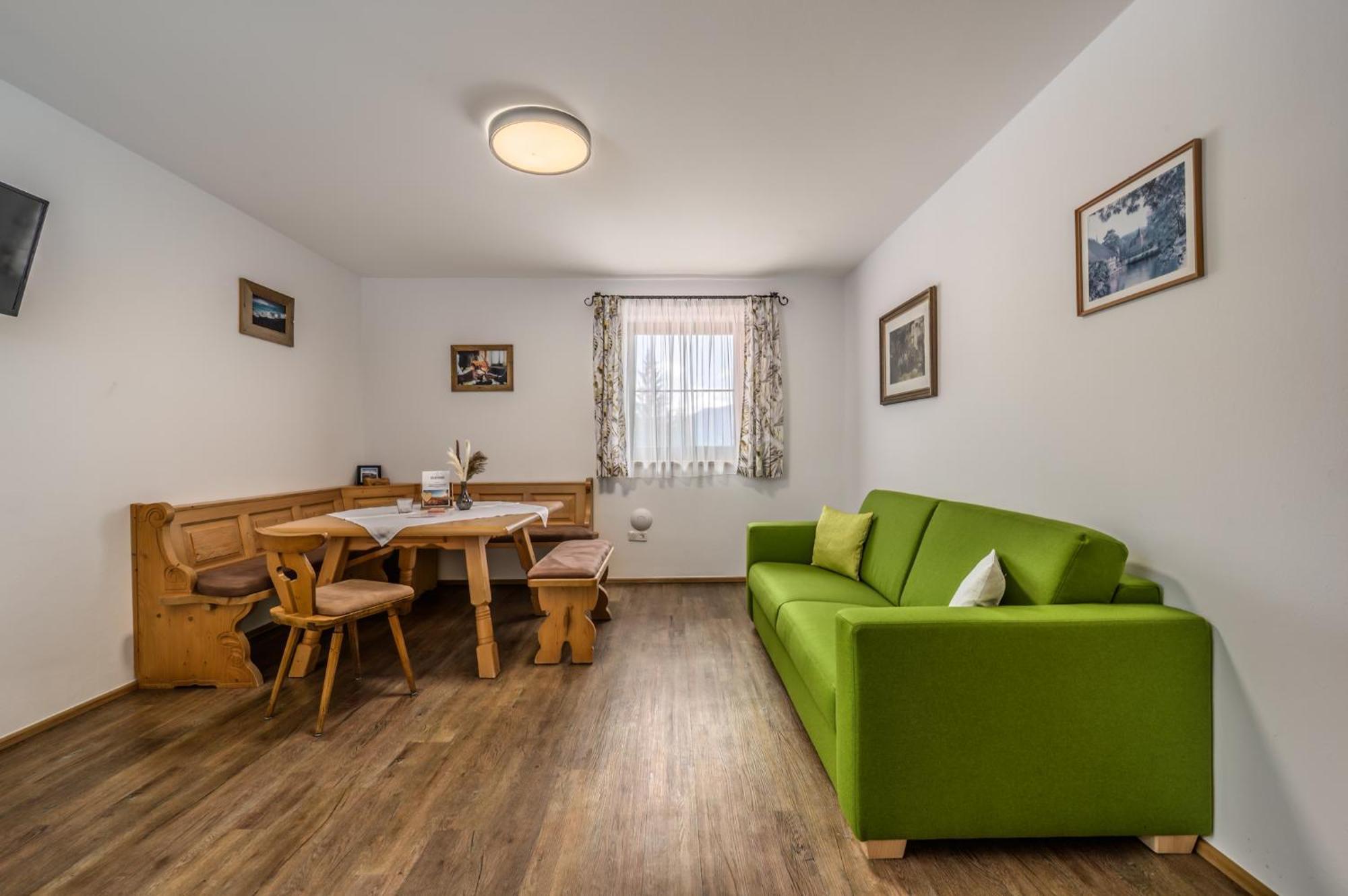Das Eulersberg Apartments & Chalets 웨르펜웽 외부 사진