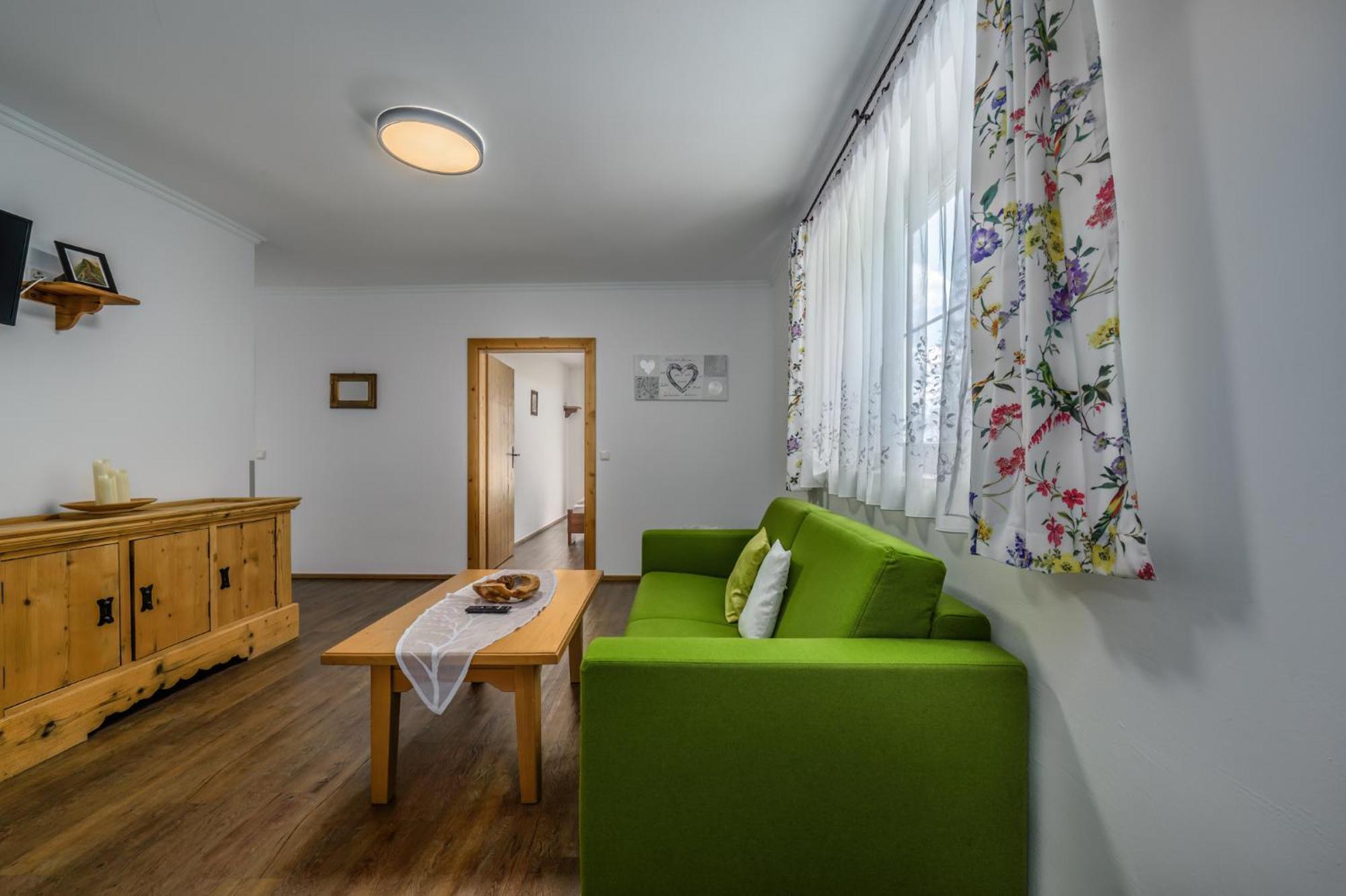 Das Eulersberg Apartments & Chalets 웨르펜웽 외부 사진