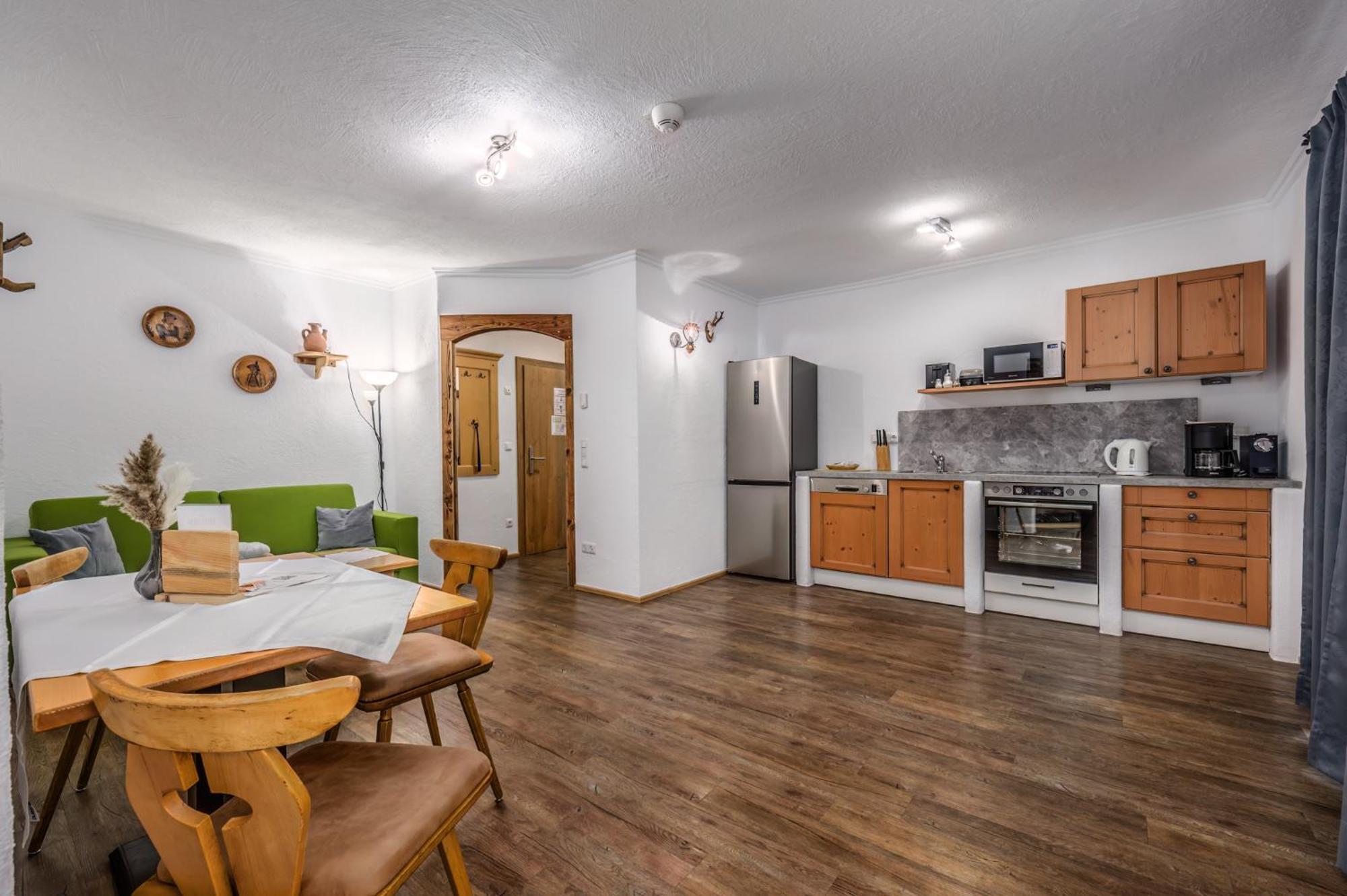 Das Eulersberg Apartments & Chalets 웨르펜웽 외부 사진